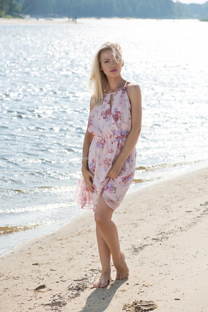 Алиса, 18 лет, 3 размер груди